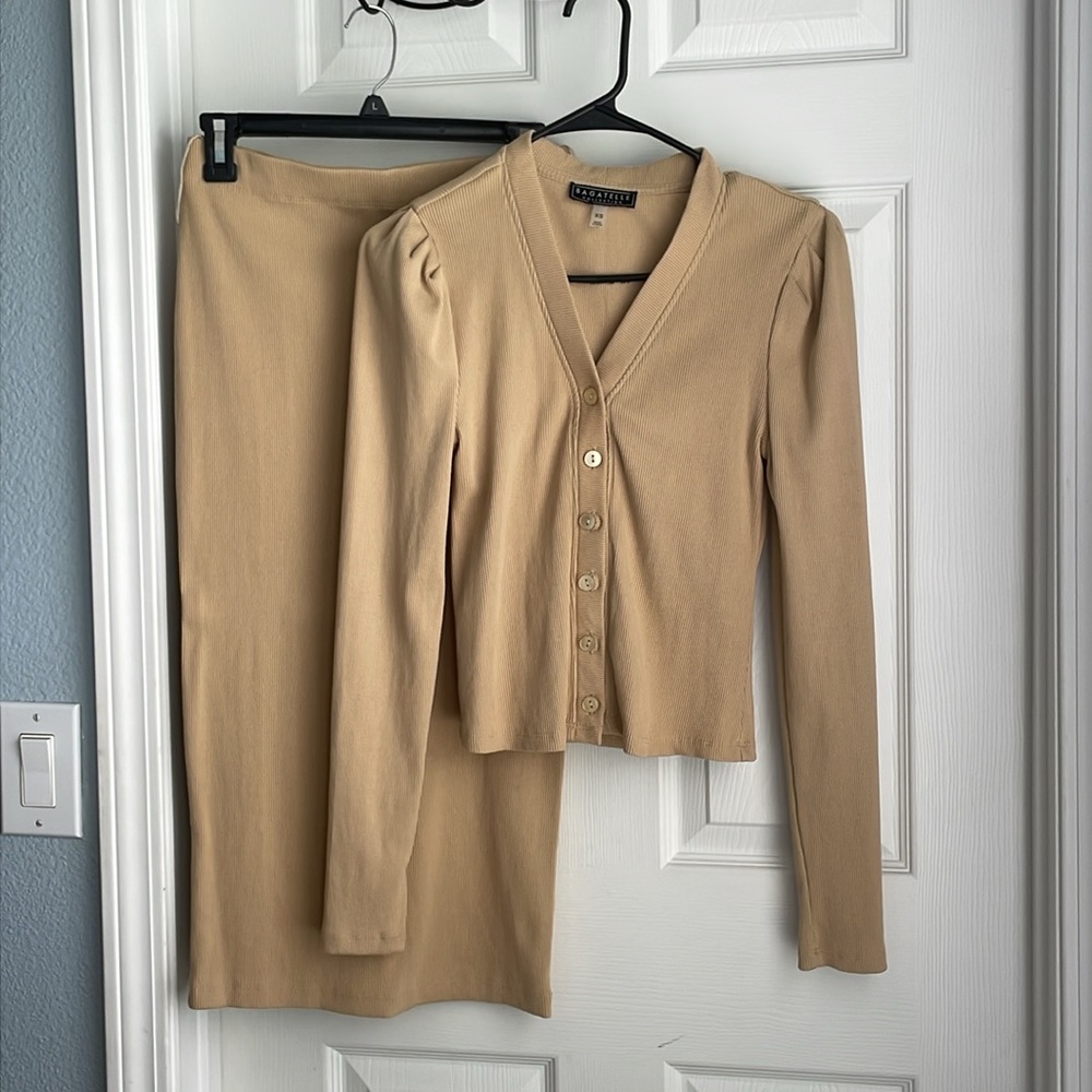 Bagatelle Camel Tan Stretch Cotton 2 Piece Midi  Skirt Set XS